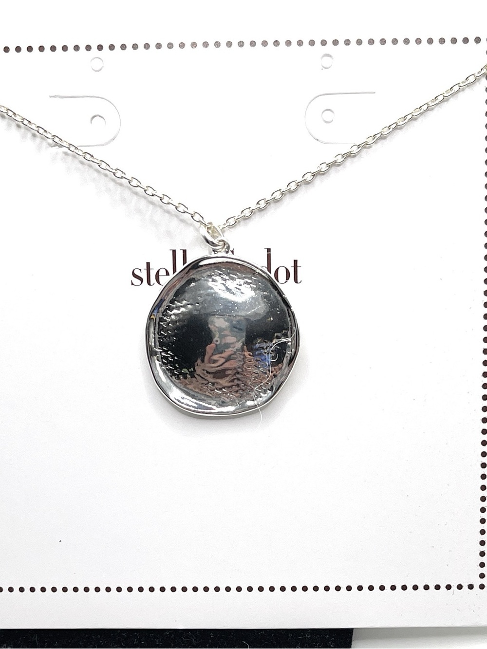 Amour Disc Stella & Dot Necklace - N1028